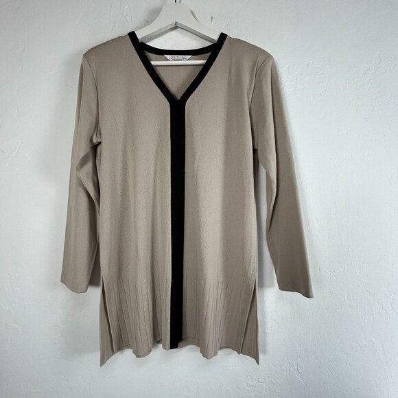 Exclusively Misook Womens Beige Knit V-Neck Tunic Sweater Small Pullover Casual - Picture 1 of 7